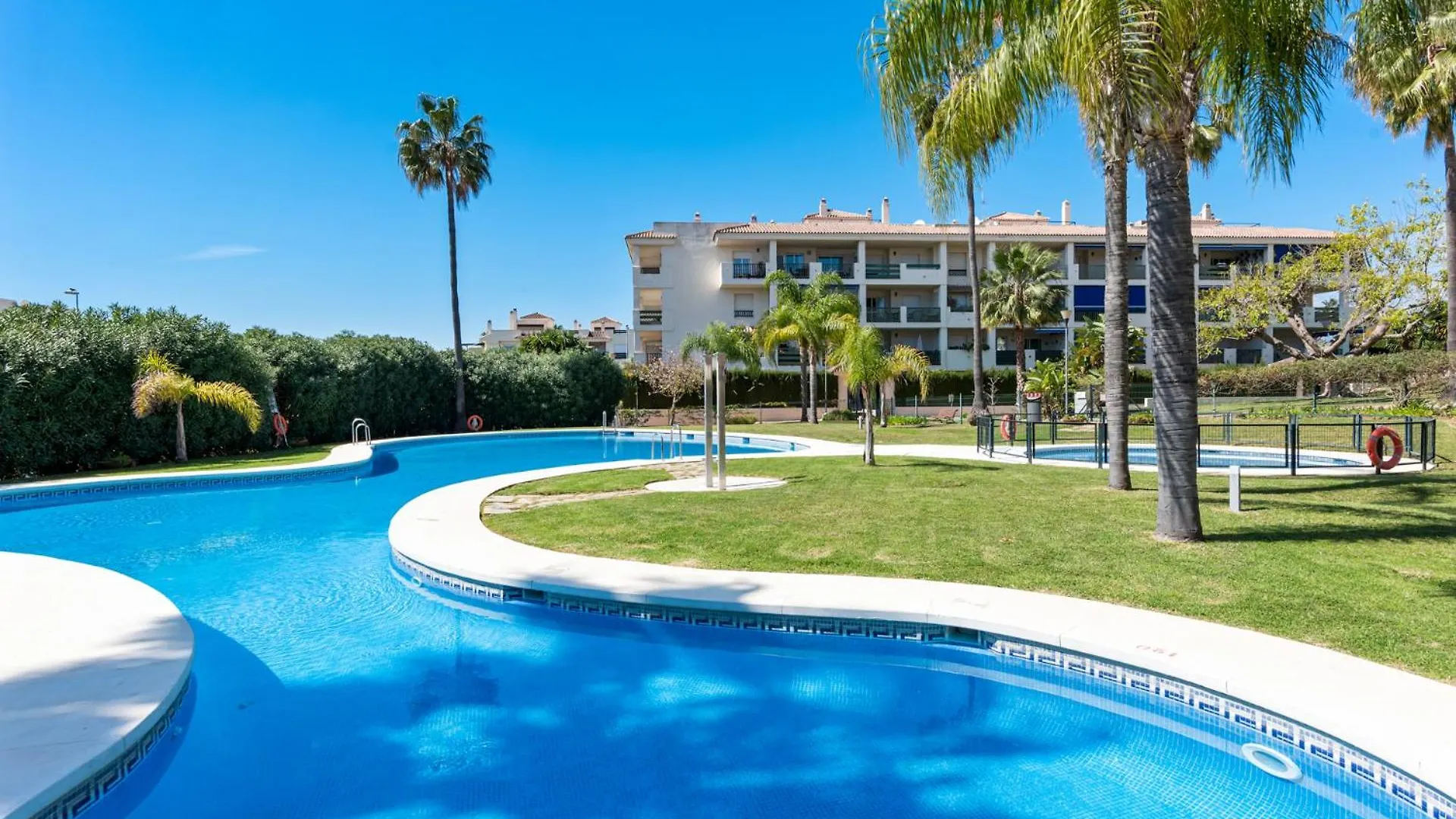 Sunny Getaway With Pool In Marbella - Ref M54 Apartment