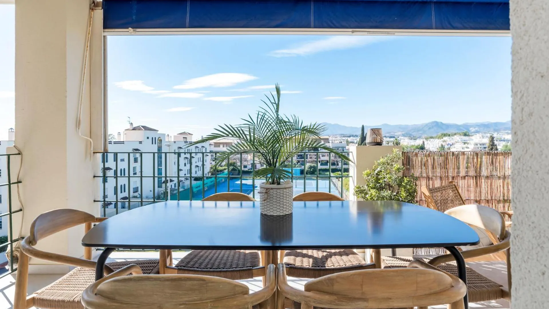 Sunny Getaway With Pool In Marbella - Ref M54 Apartment