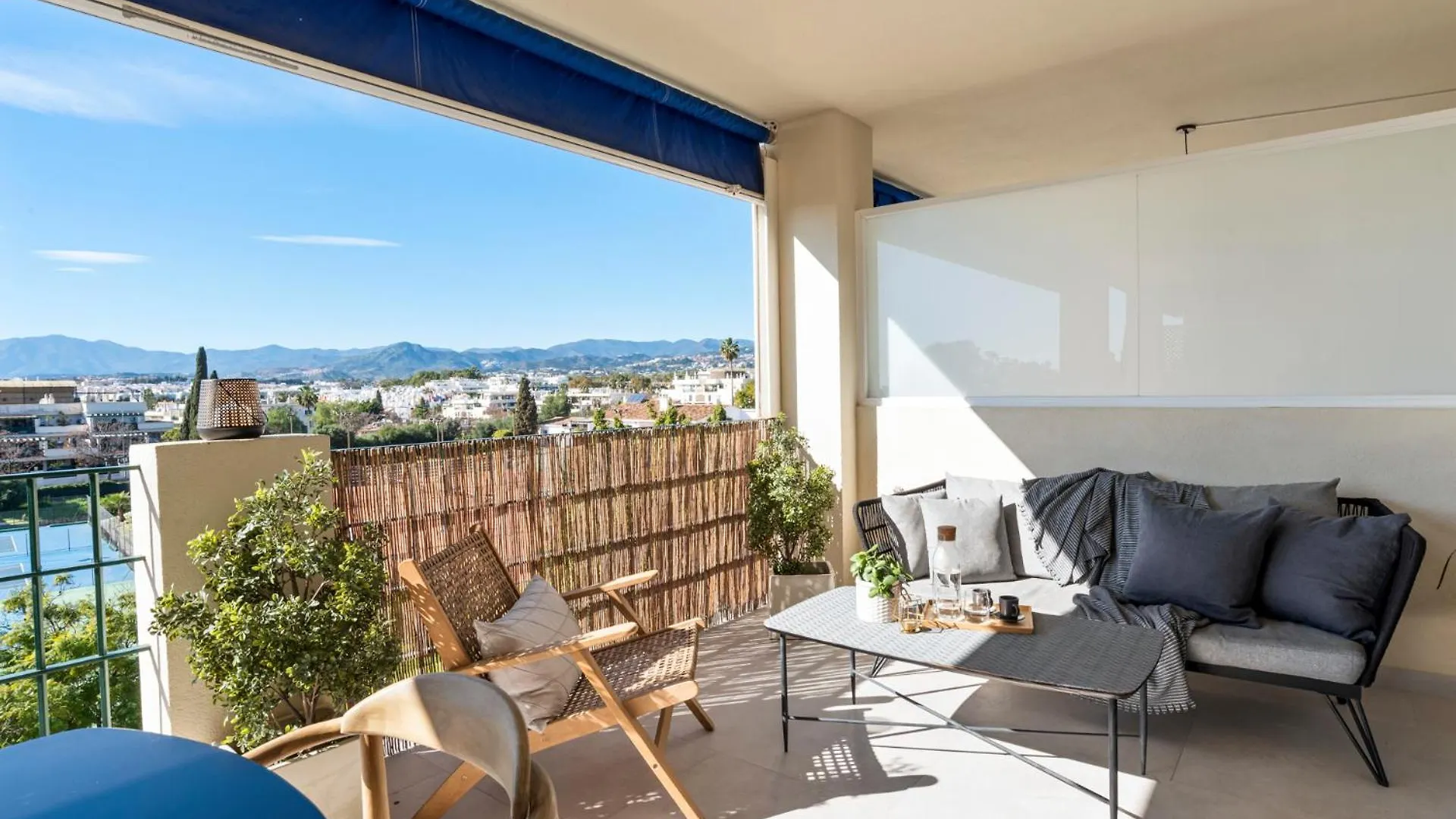 Sunny Getaway With Pool In Marbella - Ref M54 Apartment