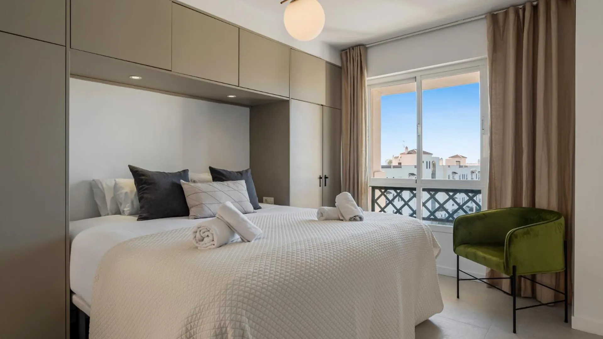 Sunny Getaway With Pool In Marbella - Ref M54 Apartment
